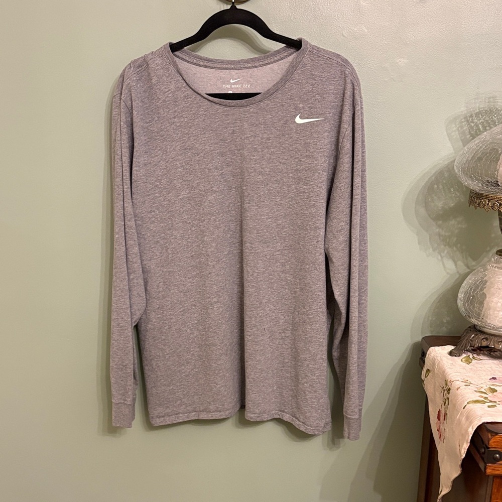 Nike Heather Gray Long Sleeve Top